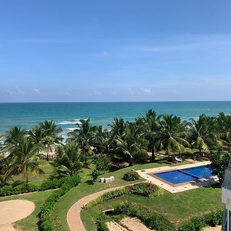 Araliya Oceanfront Condos Nilaveli, Trincomalee エクステリア 写真