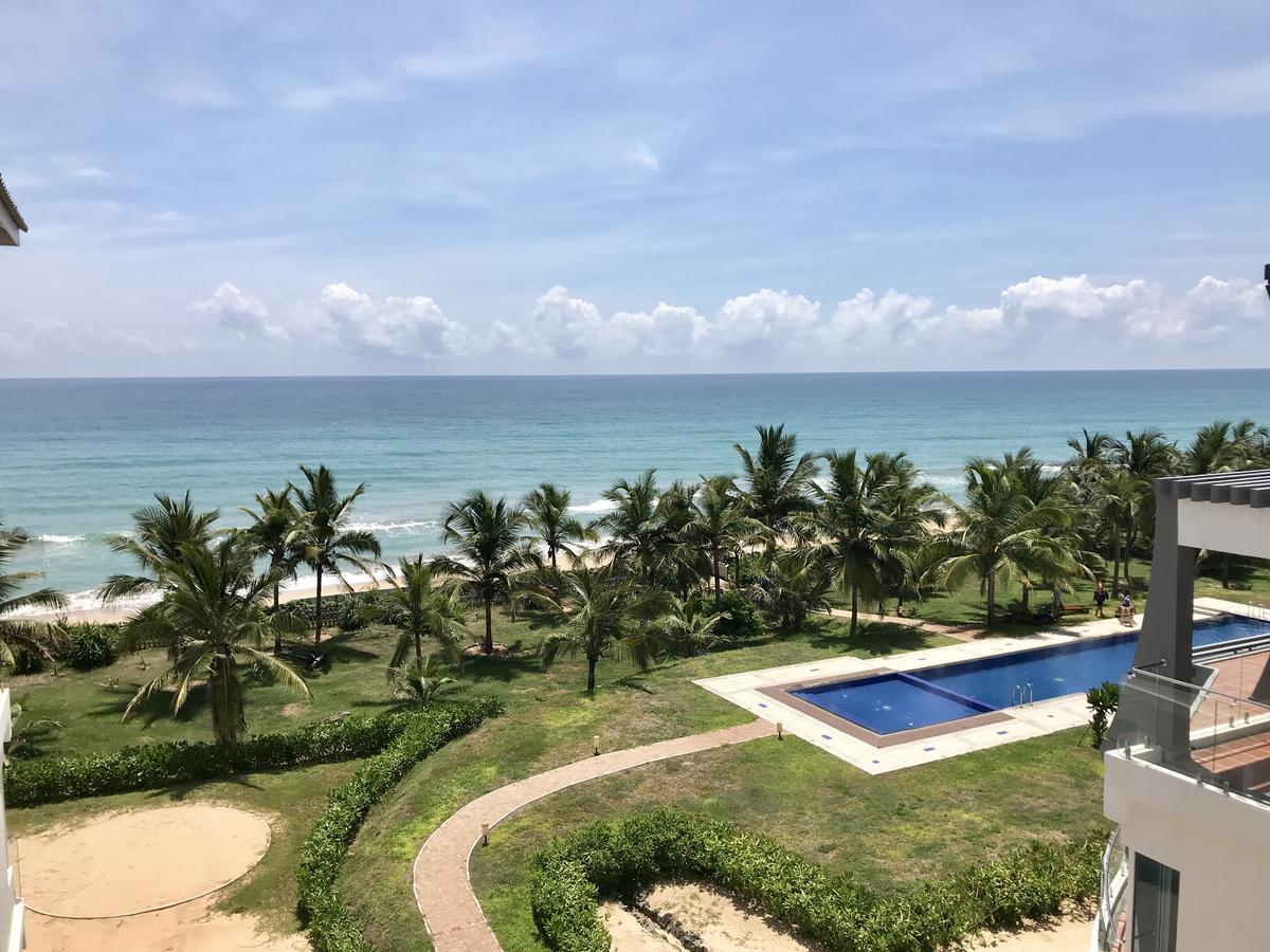 Araliya Oceanfront Condos Nilaveli, Trincomalee エクステリア 写真