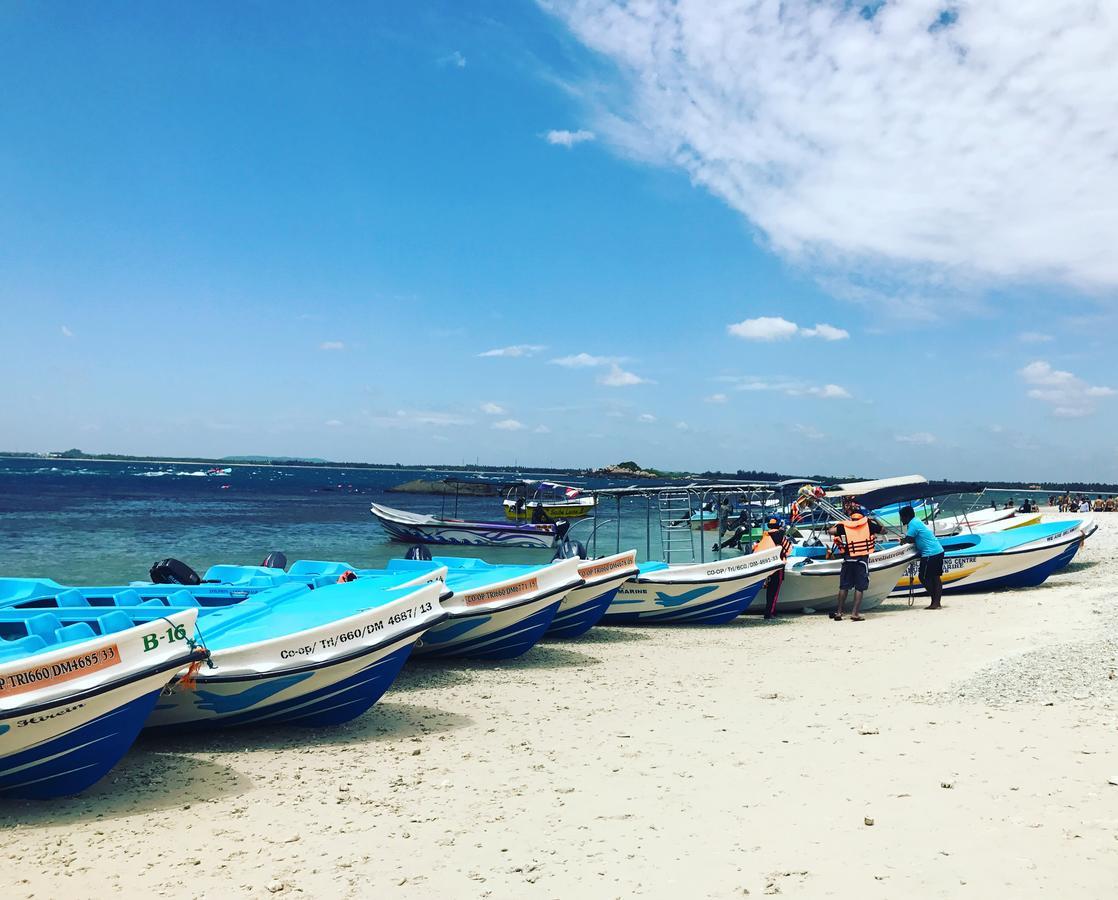 Araliya Oceanfront Condos Nilaveli, Trincomalee エクステリア 写真