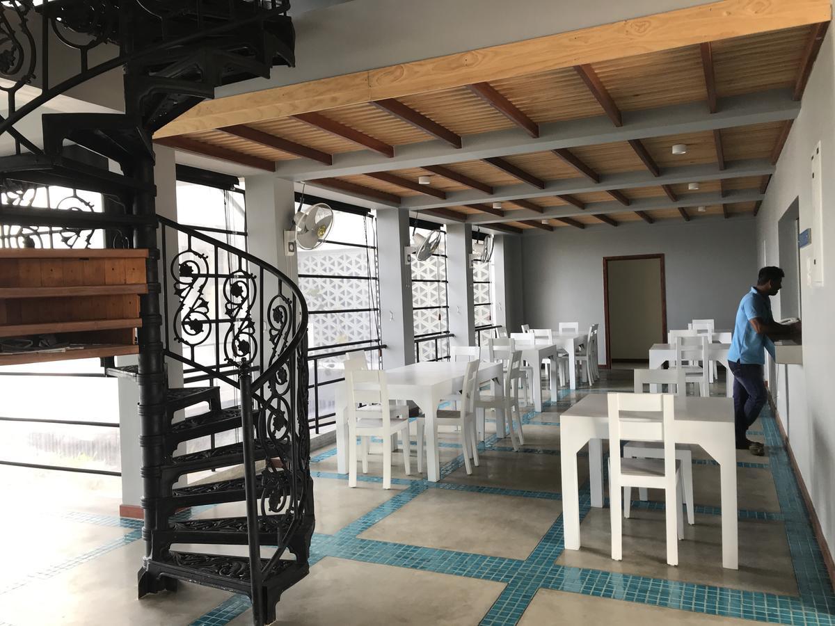 Araliya Oceanfront Condos Nilaveli, Trincomalee エクステリア 写真